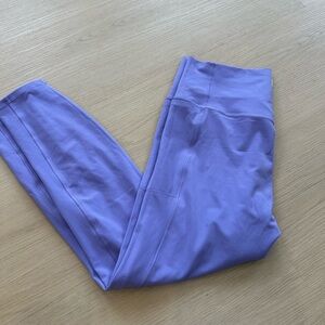 Vuori ultra purple leggings Large